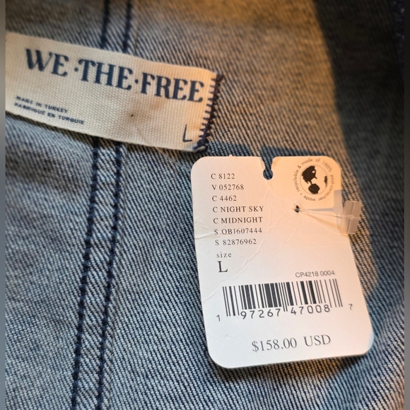 Free People We The Free Jayde Denim Flare Jumpsuit Size L Blue NWT - Picture 12 of 16